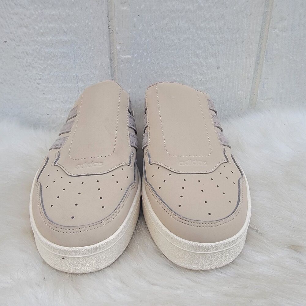 Women’s Adidas Hoops 4.0 Mule Wmns Sz 7 Beige/wht